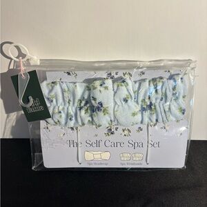 Wild Fable Floral Spa Set - Blue and White